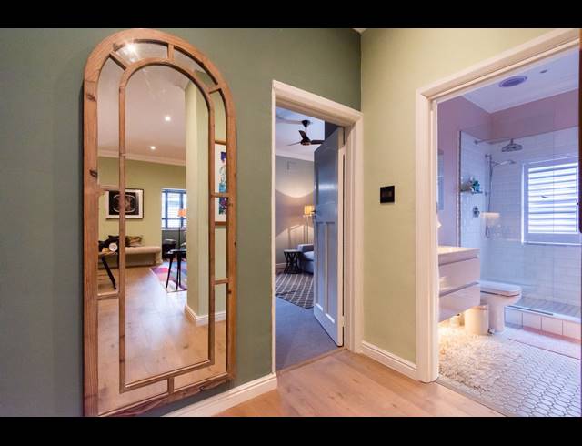 2 BEDROOM APARTMENT TO LET IN SEA POINT